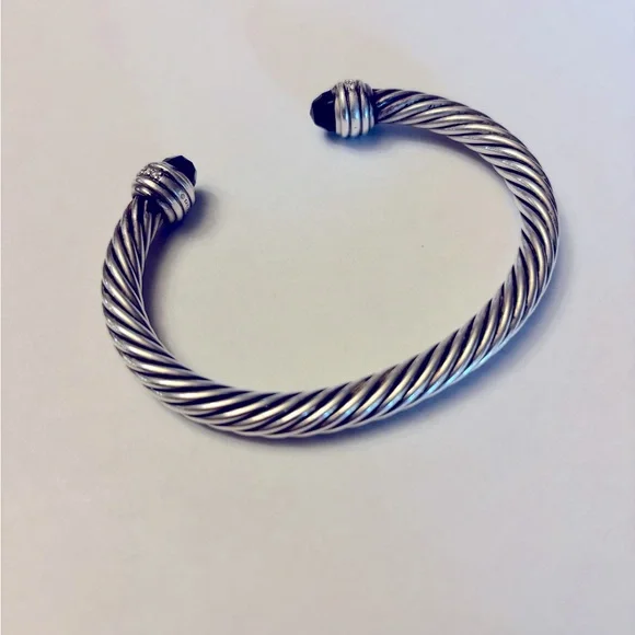 David Yurman Classic Cable Bracelet with Black Onyx and diamond accents - Picture 9 of 12